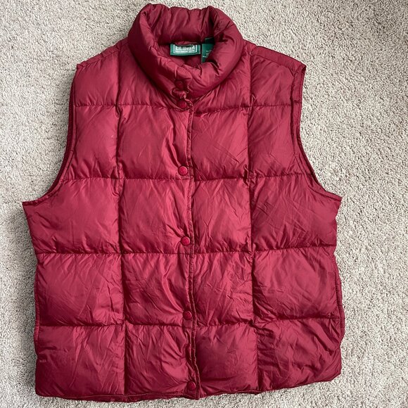 L.L. Bean Jackets & Blazers - LL Bean Vintage Puffer Vest Women’s Medium Snap Goose Down Vest 80s 90s Hike